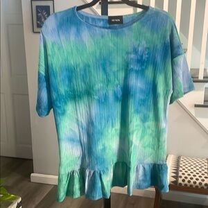 ⭐️ 5 items for $15 ⭐️ Tye Dye Tee With Mini Rib Stretch. Soft! Stretchy!